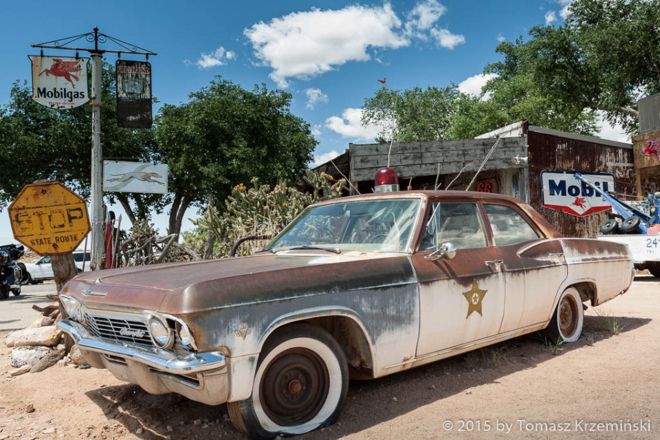 
Hackberry General Store just by the Route with an amazing collection of souvenirs, e.g. an old car belonging to one of the sheriffs in this small town